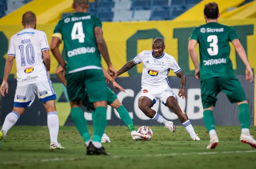  Série B: Cruzeiro é derrotado por Cuiabá com gol no último lance e chega ao Z4
