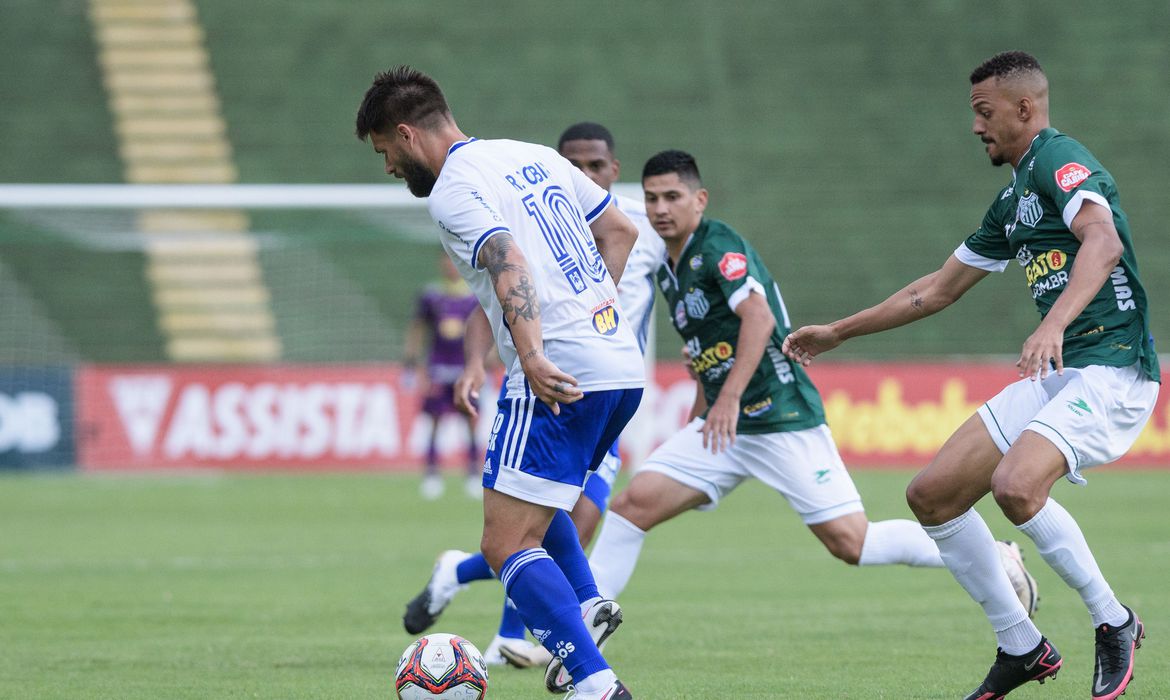 Cruzeiro empata com Uberlândia na estreia do Mineiro