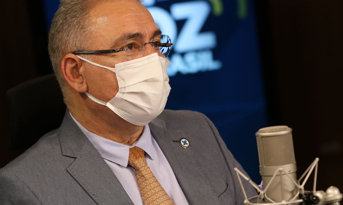 Ministro da Saúde diz que o Brasil antecipou mais de 16 milhões de doses de vacinas