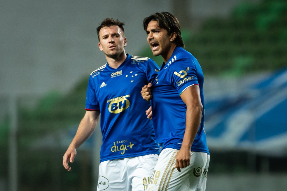 Moreno assume artilharia do Cruzeiro na Série B e confia em crescimento da equipe