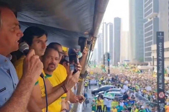 Bolsonaro: ‘Quero dizer aos canalhas que eu nunca serei preso’
