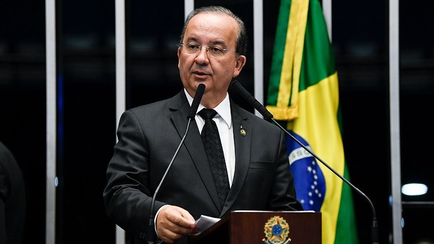 PL diz que há “carta branca” para acerto com Bolsonaro