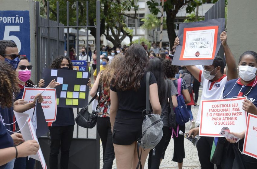 Inscritos no Enem enfrentam segundo dia de provas neste domingo