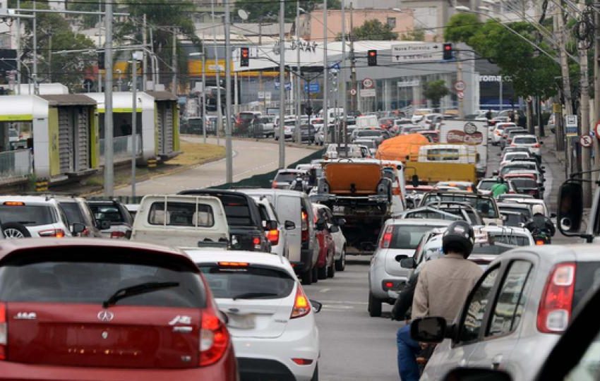 Minas suspende exigência do CRLV 2021 até 1º de junho; documento referente a 2019 será exigido