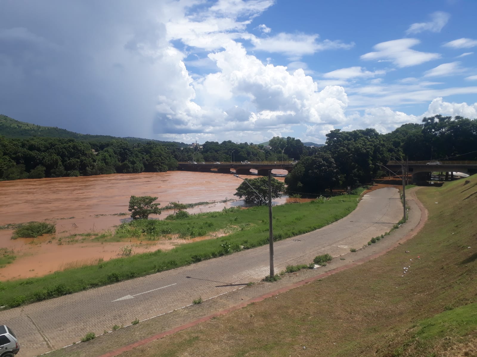 Pós-Enchente: Prefeitura de GV já prepara operação de limpeza na cidade
