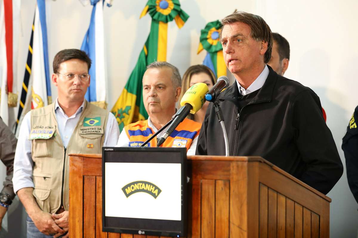 Bolsonaro rejeita convite para posse de Fachin e Moraes no TSE