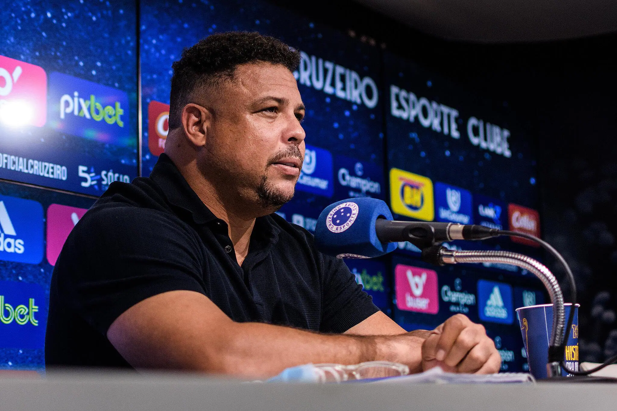 Ronaldo pode ver Cruzeiro e Real Valladolid chegarem à elite de futebol