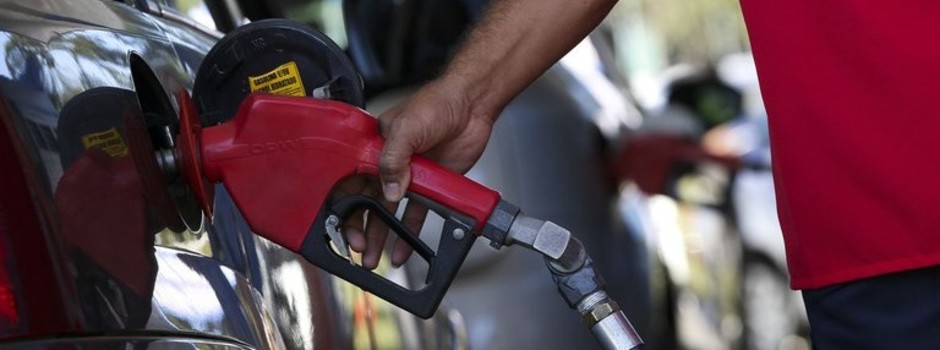Governador Romeu Zema anuncia redução de imposto sobre gasolina, energia elétrica e internet