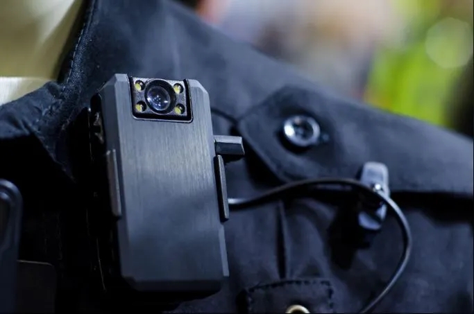 Câmeras nas fardas dos policiais militares de Minas já estão funcionando