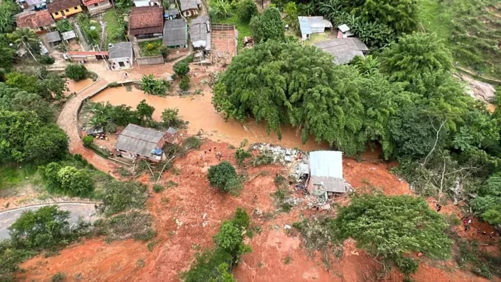Governo de Minas adianta parcelas de recursos de assistência social para cidades atingidas pelas chuvas