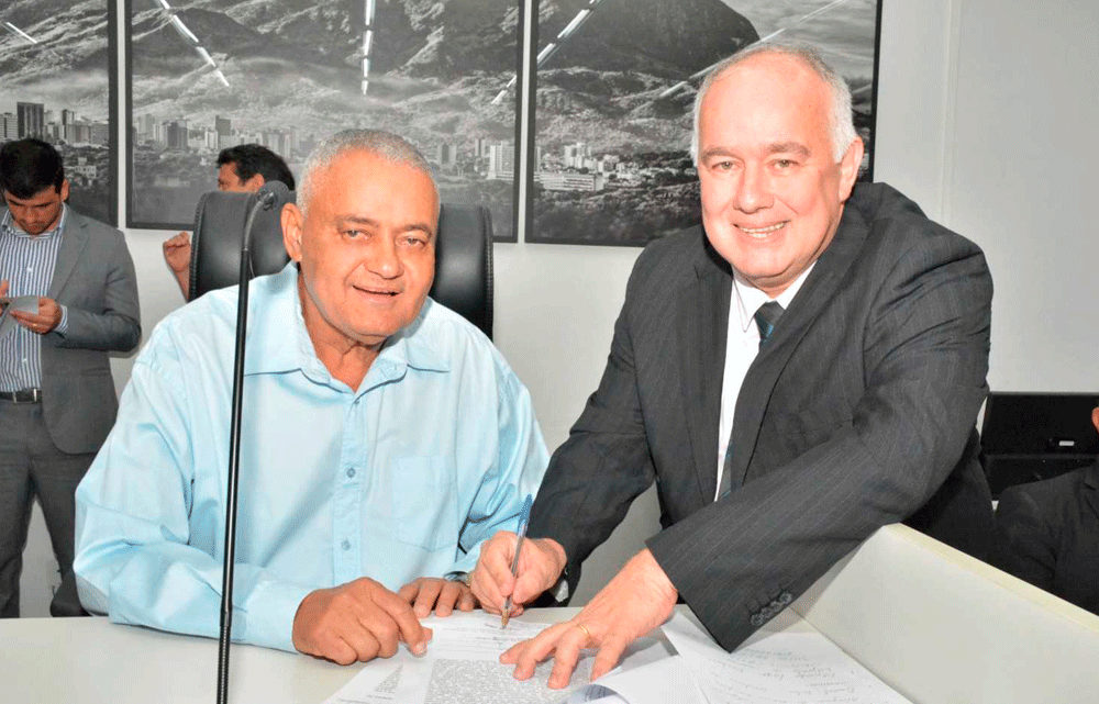 Vereador Juca Amorim toma posse em Governador Valadares