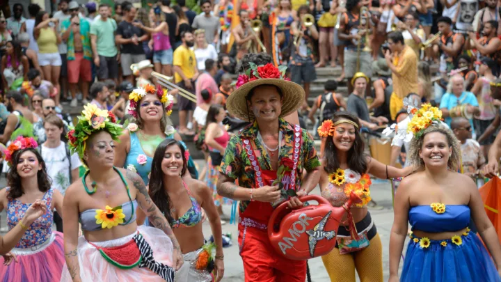 Carnaval 2024 deve movimentar R$ 9 bilhões no turismo